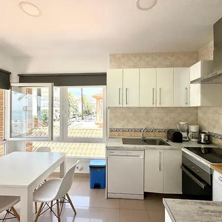 Benalroma A 50 Metros De La Playa! Apartment