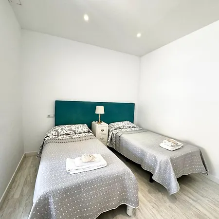 Apartment Benalroma A 50 Metros De La Playa! *